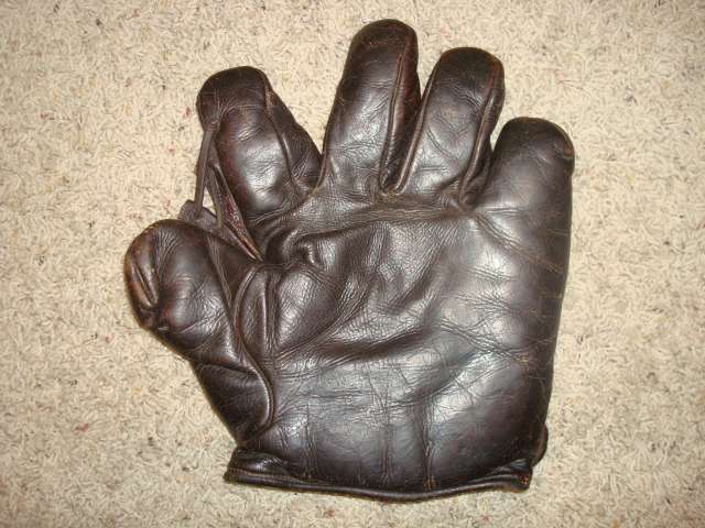 Grommet Laced Full Web Front